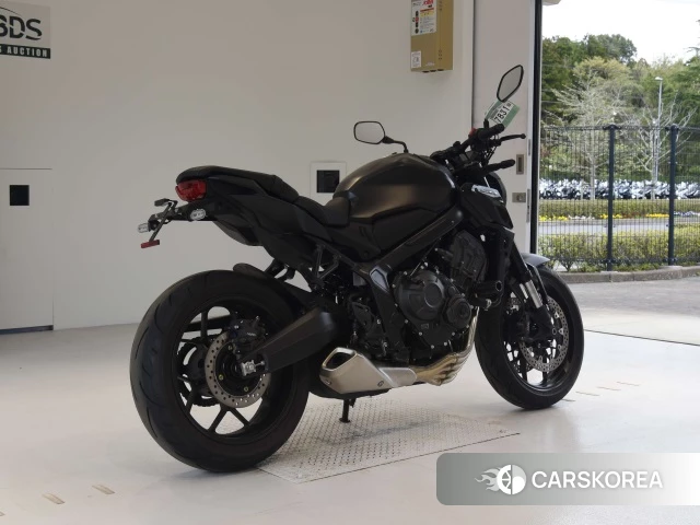 Проданный Honda CB650R 2023 из Японии