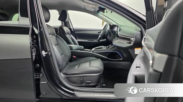 Hyundai The New Grandeur IG Hybrid id 4303120 из Кореи 18