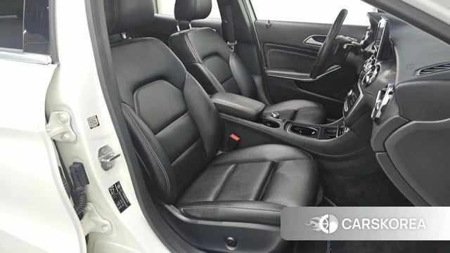 Mercedes-Benz GLA-Class X156 id 4543210 из Кореи 18