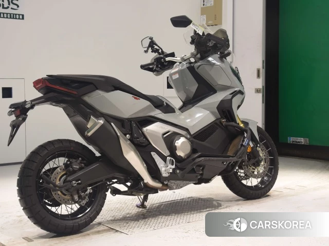Проданный Honda X-ADV 750 2021 из Японии