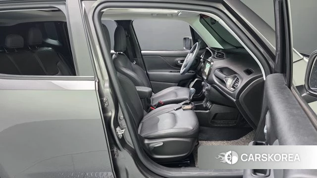 Jeep Renegade id 4741320 из Кореи 18