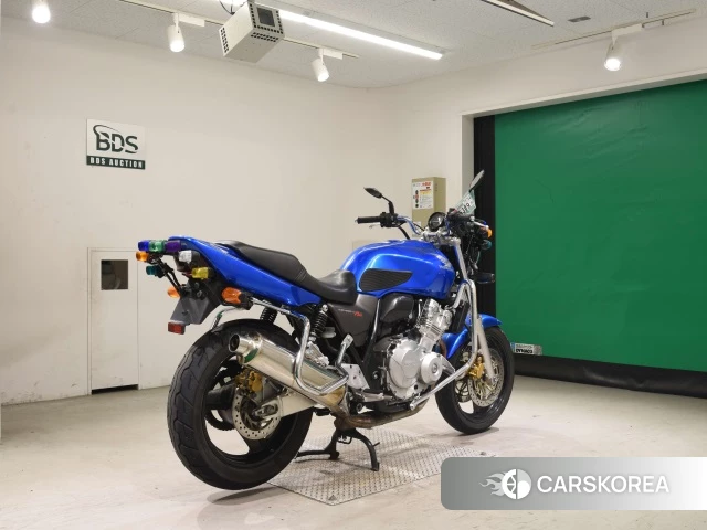 Проданный Honda CB400SF 2016 из Японии, фото 2