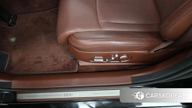 Genesis G90 (RS4) id 4749890 из Кореи 18