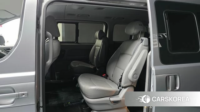 Hyundai The New Grand Starex id 4536268 из Кореи 18