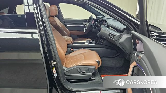 Audi e-Tron id 4646540 из Кореи 18