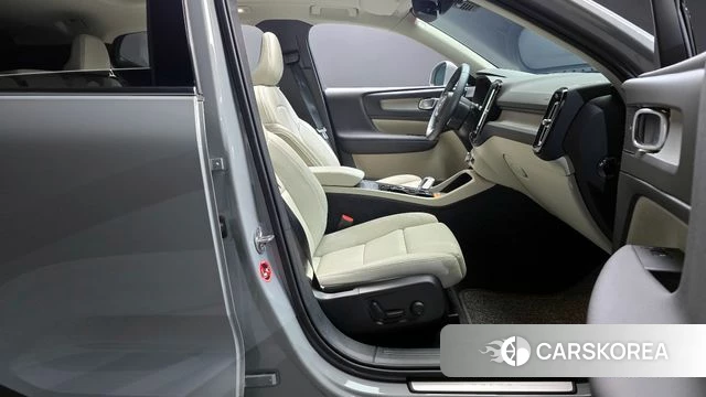 Volvo XC40 id 4280255 из Кореи 18