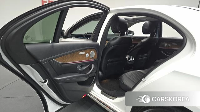 Mercedes-Benz E-Class W213 id 4751225 из Кореи 18