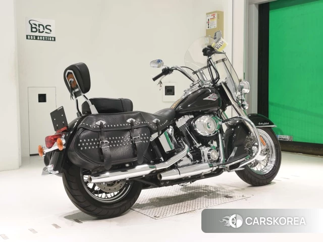 Проданный Harley-Davidson Heritage Softail Classic FLSTC1580 2010 из Японии
