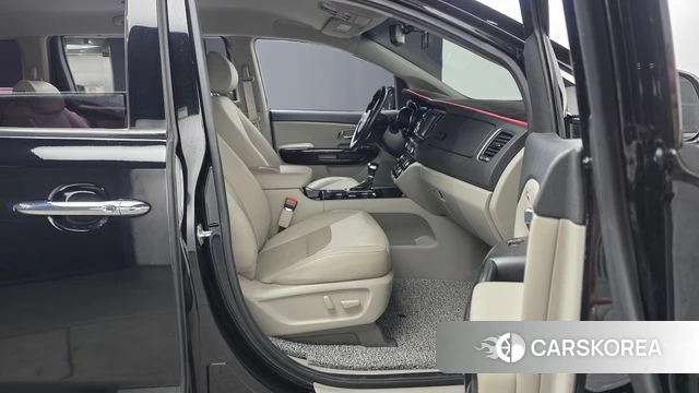 Kia The New Carnival id 4377831 из Кореи 18