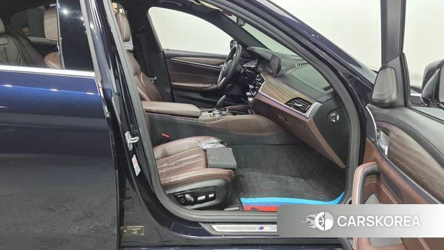 BMW 5 Series (G30) id 4614716 из Кореи 18