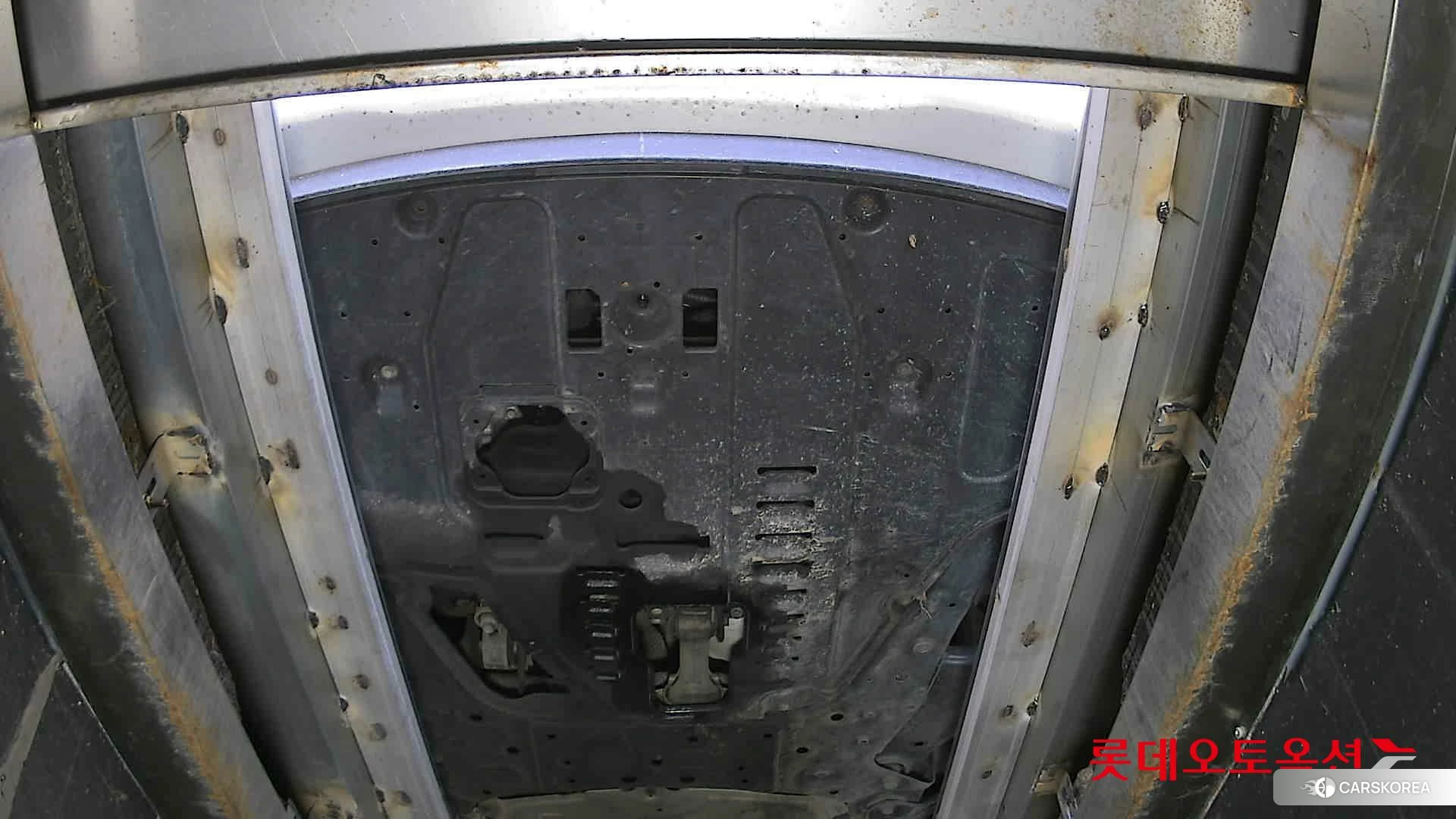 Kia Carnival id 3882166 из Кореи 18