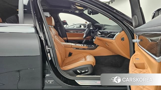 BMW 7 Series (G11) id 4651907 из Кореи 18