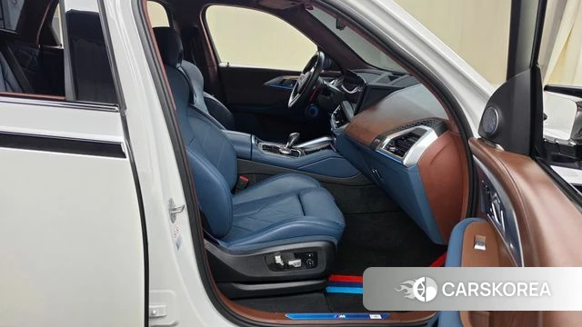 BMW XM (G09) id 4767981 из Кореи 18
