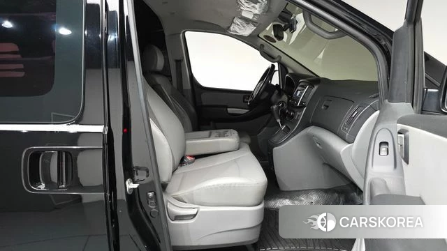 Hyundai The New Grand Starex id 4568487 из Кореи 18