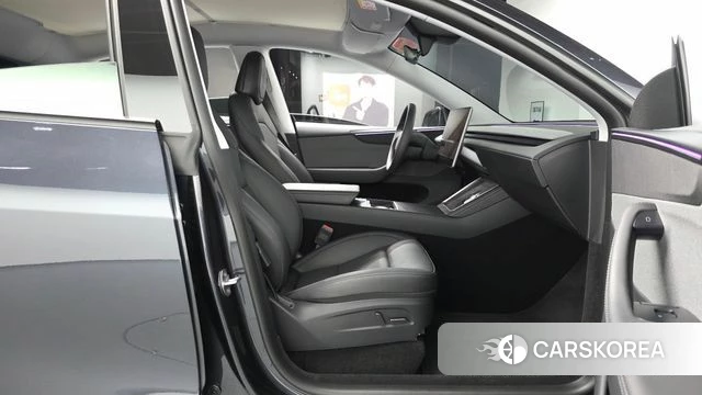 Tesla Model Y id 4279716 из Кореи 18