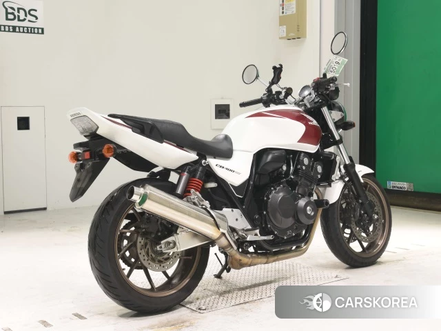 Проданный Honda CB400SF ABS 2018 из Японии, фото 2