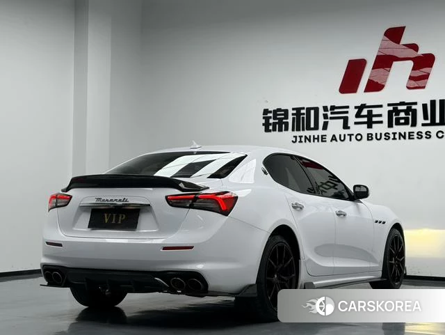 Maserati Ghibli id 4213912 из Китая 18