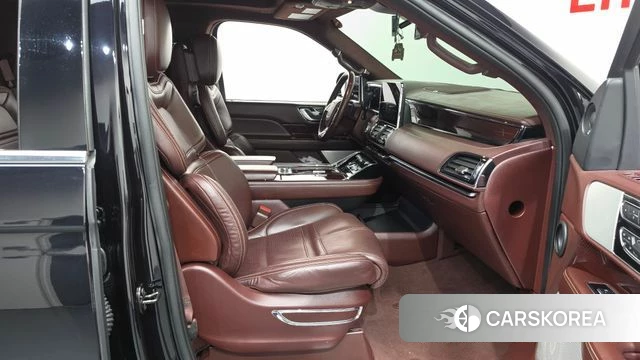 Lincoln Navigator 4th generation id 4284563 из Кореи 18