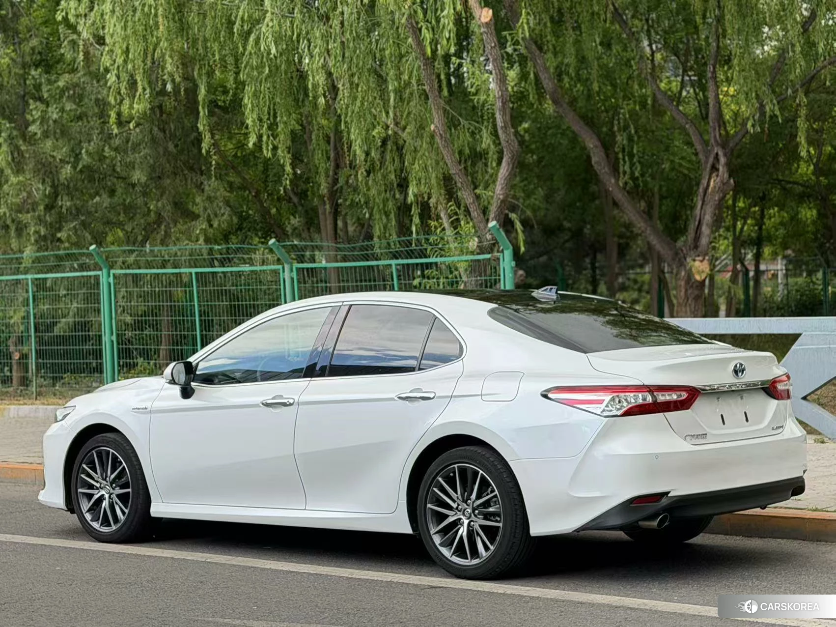 Toyota Camry id 4405917 из Китая 18