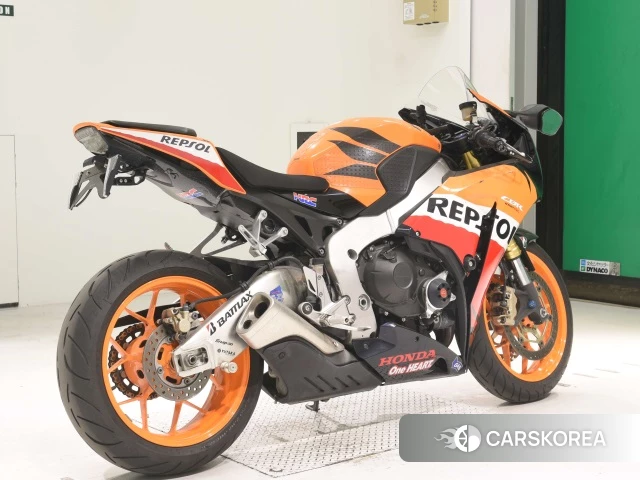 Проданный Honda CBR1000RR 2013 из Японии, фото 2