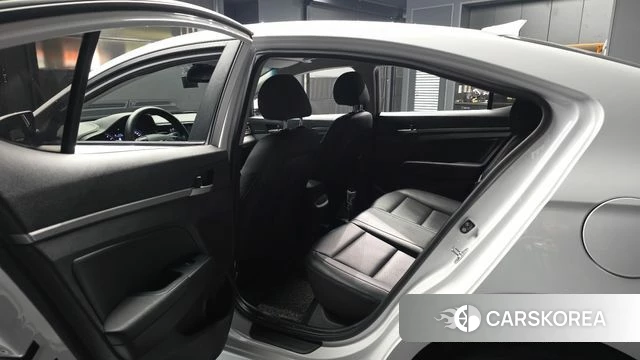Hyundai The New Avante AD id 4459456 из Кореи 18