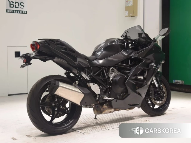 Проданный Kawasaki NINJA H2 SX 2018 из Японии, фото 2