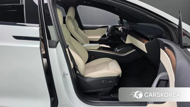 Tesla Model X id 4778892 из Кореи 18