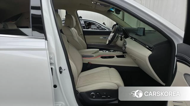Genesis GV70 id 4739930 из Кореи 18