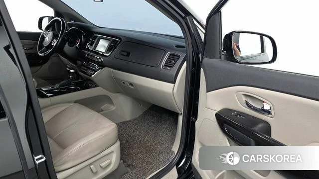 Kia The New Carnival id 4525401 из Кореи 18