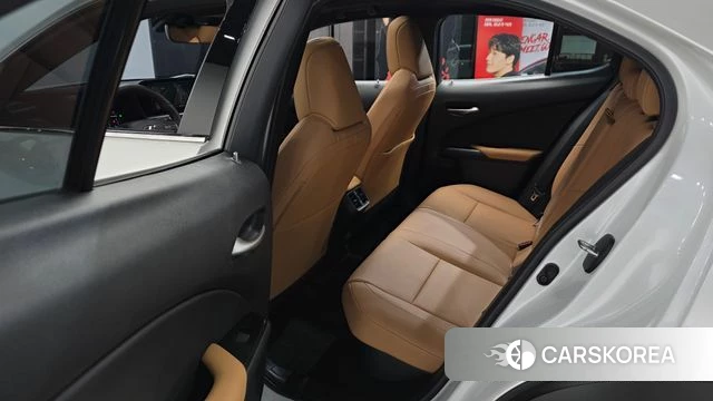 Lexus UX250h id 4517438 из Кореи 18