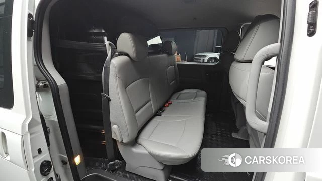 Hyundai The New Grand Starex id 4642758 из Кореи 18