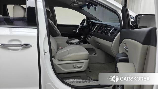 Kia The New Carnival id 4384893 из Кореи 18