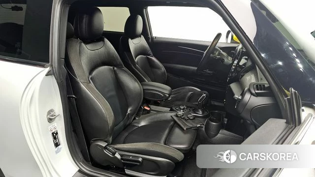 Mini Cooper Electric id 4481624 из Кореи 18