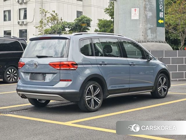 Volkswagen Touran L id 4290593 из Китая 18