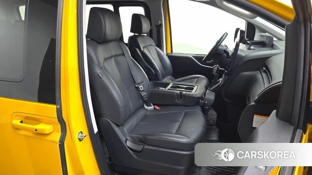 Hyundai Staria id 4792174 из Кореи 18
