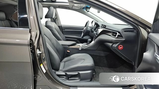 Toyota Camry (XV70) id 4536759 из Кореи 18