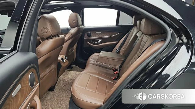 Mercedes-Benz E-Class W213 id 4864334 из Кореи 18