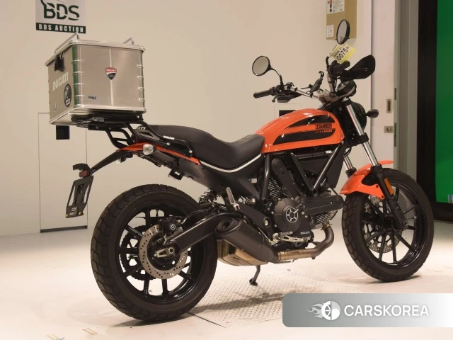 Проданный Ducati SCRAMBLER SIXTY2 2021 из Японии