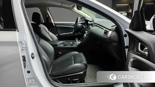 Genesis G70 id 4477384 из Кореи 18