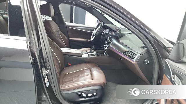BMW 5 Series (G30) id 4422225 из Кореи 18