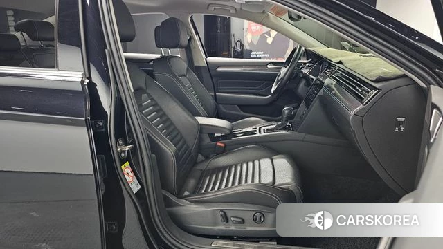 Volkswagen Passat GT (B8) id 4316937 из Кореи 18