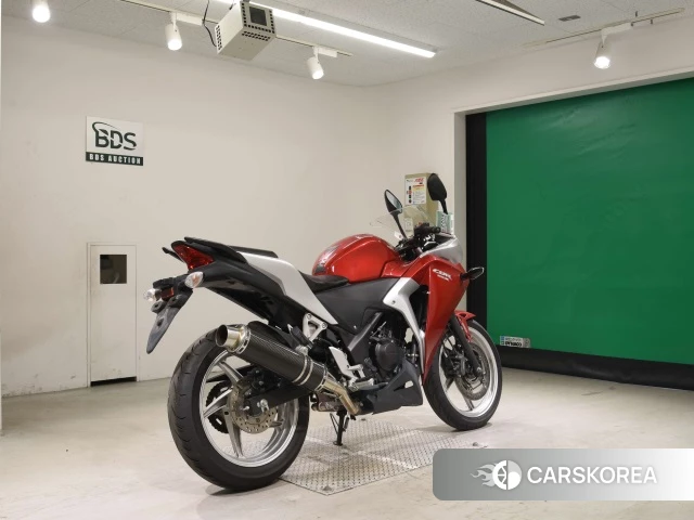 Проданный Honda CBR250R 2011 из Японии, фото 2