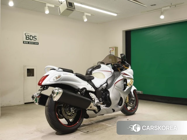 Проданный Suzuki GSX1300R HAYABUSA 2015 из Японии, фото 2