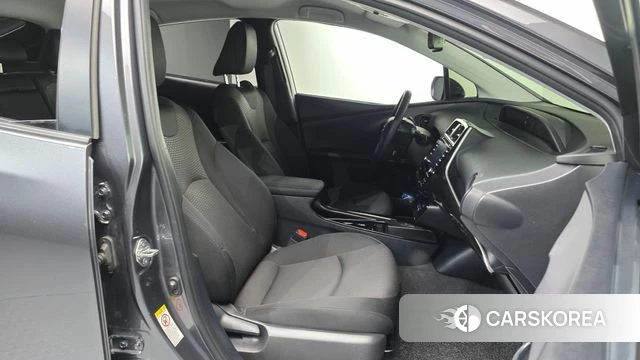 Toyota Prius 4th Generation id 4309391 из Кореи 18