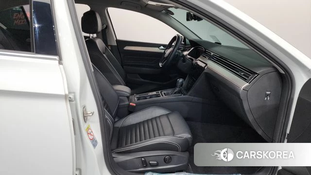 Volkswagen Passat GT (B8) id 4542125 из Кореи 18