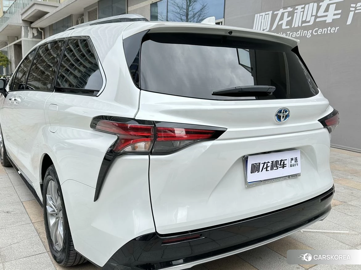 Toyota Saina id 4493066 из Китая 18