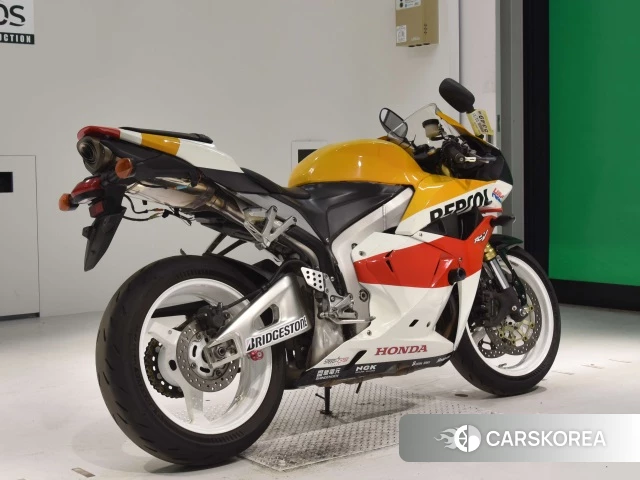 Проданный Honda CBR600RR 2012 из Японии, фото 2