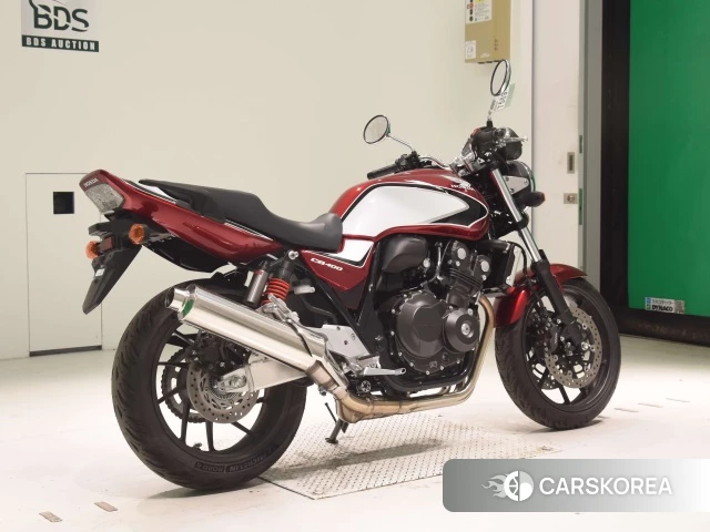 Проданный Honda CB400SF ABS 2022 из Японии, фото 2