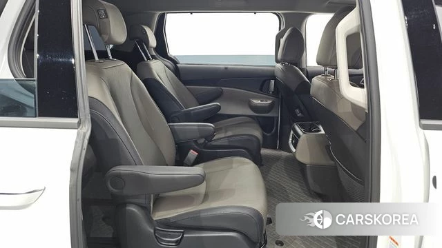 Kia The New Carnival 4th Generation id 4280063 из Кореи 18