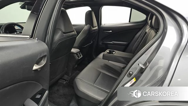 Lexus UX250h id 4459292 из Кореи 18